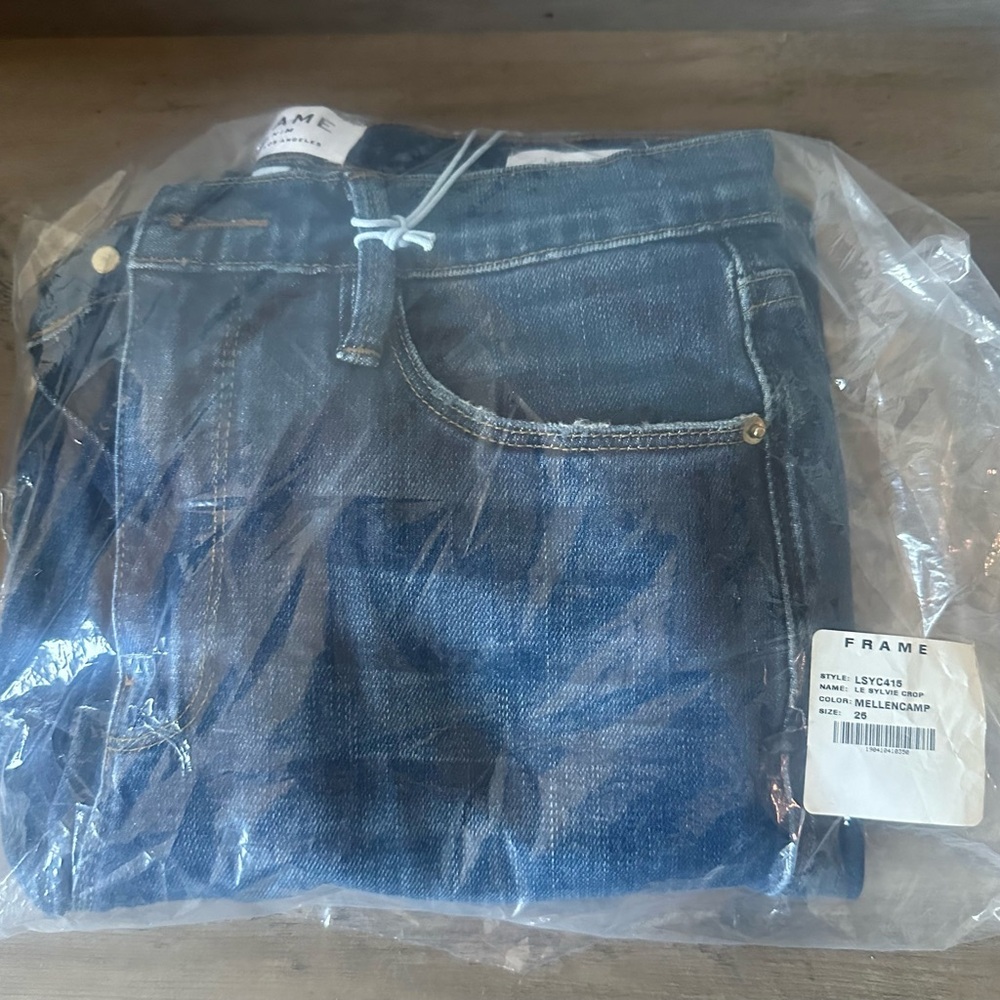 NWT FRAME High Rise Straight JEANS - Picture 6 of 6